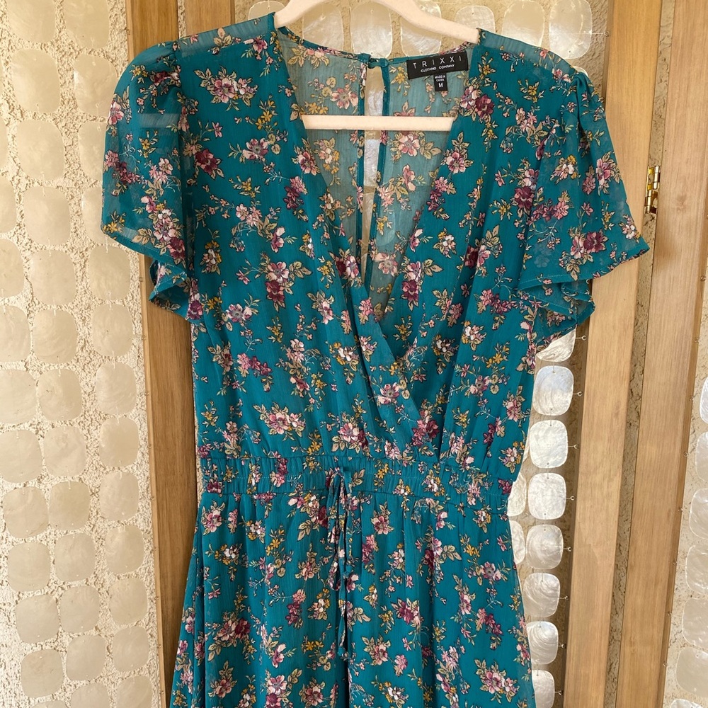 tie waist flowy dress